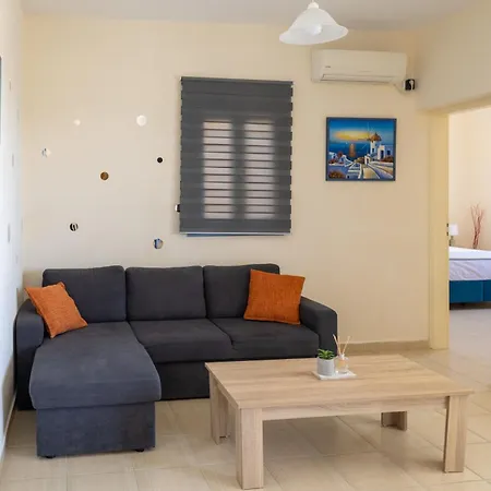Bonita Private Traditional House