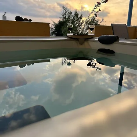 Bonita Private Traditional House 別荘