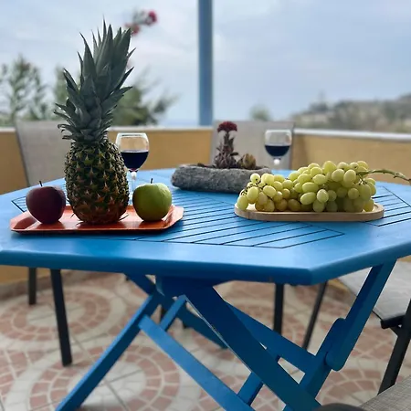 Bonita Private Traditional House * Kamári