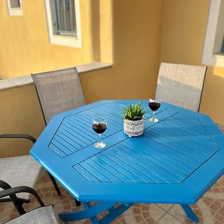 Bonita Private Traditional House Kamári