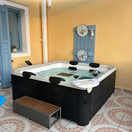 Bonita Private Traditional House بيت للعطل