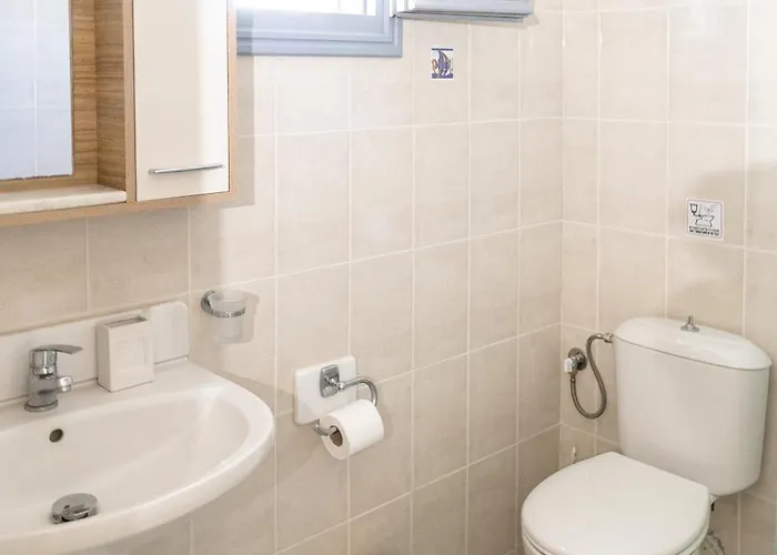 Bonita Private Traditional House Kamári