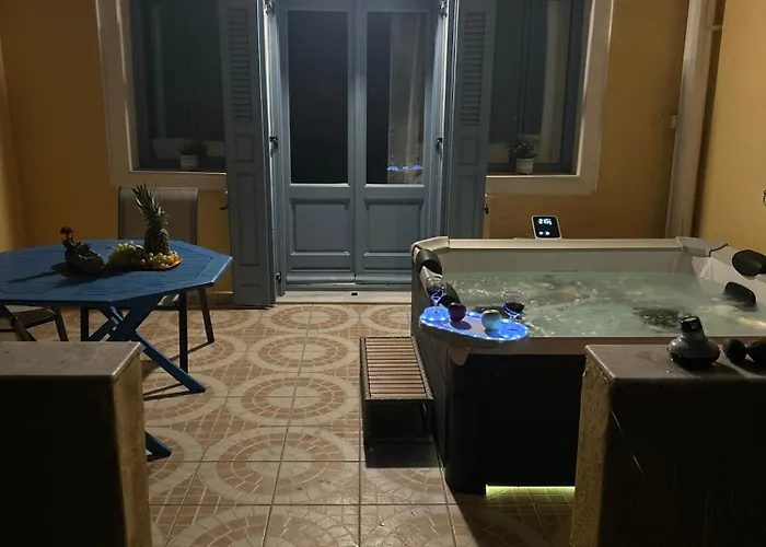 Bonita Private Traditional House *