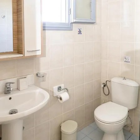 Bonita Private Traditional House Kamari (Santorini)