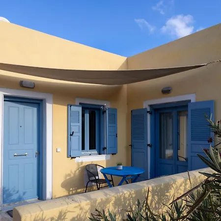 Bonita Private Traditional House Kamari (Santorini)